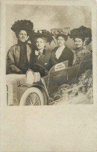 c1910 De Moines Iowa Automobile Women Photo Studios RPPC Postcard 25-11590