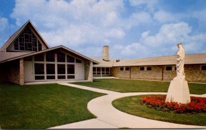 Iowa Cedar Falls American Martyrs Retreat House