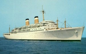 Postcard S.S. Independence  Cruise Ship , American Export. Isbrandtsen Lines  N6