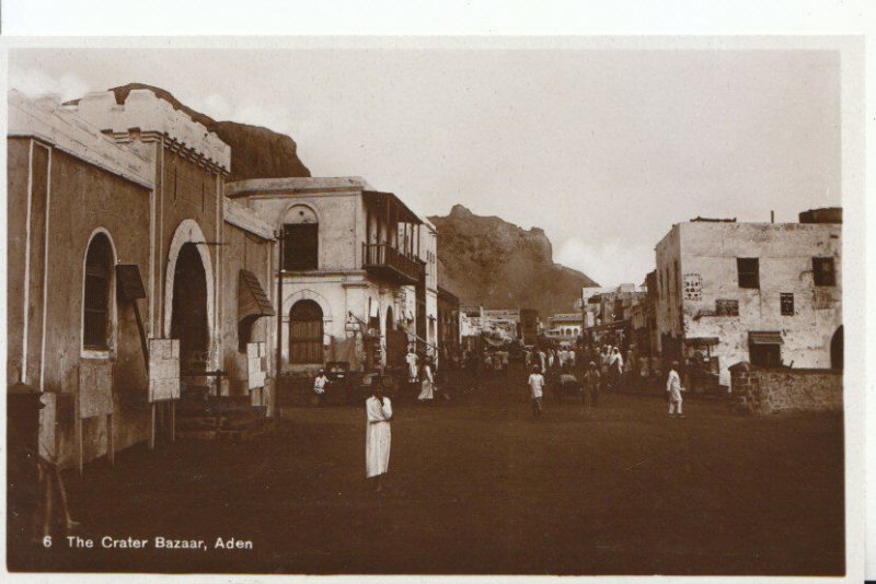 Yemen Postcard - Aden - The Crater Bazaar - Real Photograph - Ref ZZ5847