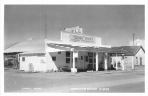 Postcard RPPC 1950s California Lassen Shell Gas Station occupation 23-11580