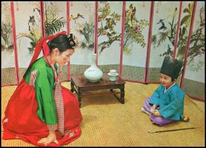 Korea Post Card - Traditional old fashioned the bride & bridegroom unused