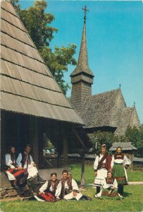 Romania folk types costumes parade Marzari high quality publishing postcards