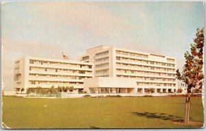 Fresno CA-California, Veterans Administration Hospital, Modern Archt., Postcard