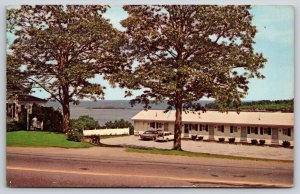 Roadside View~Glen Cove Maine~Penobscot Bay~Ledges Motor Court~1950s Postcard
