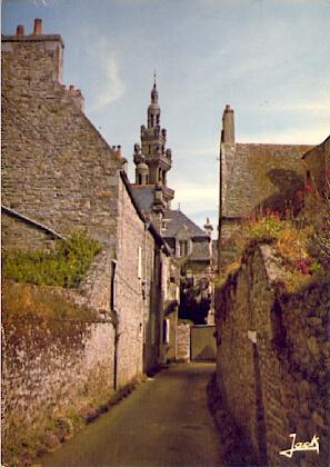 POSTAL 56353: Roscoff LE clocher de l eglise de Kroaz-Baz