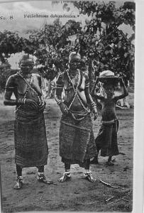 BENIN DAHOMEY : feticheuses - tres bon etat