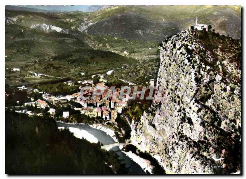 Postcard Modern Lower Alps Castellane General view and Notre Dame du Roc