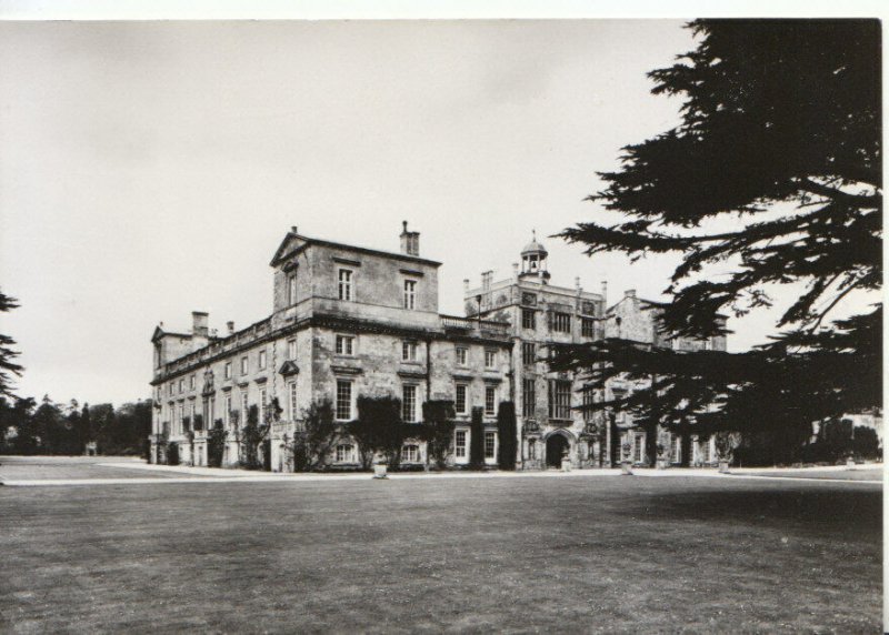 Wiltshire Postcard - South and East Fronts -Wilton House - Salisbury Ref TZ9060