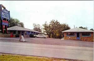 Nashville, TN Tennessee SANDRA'S MOTEL & RESTAURANT~WH Hayes ROADSIDE  Postcard
