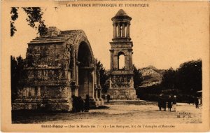 CPA SAINT-REMY-de-PROVENCE Les Antiques - Arc de Triomphe et Mausolee (1290230)