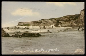 Racing with the surf, Porth.