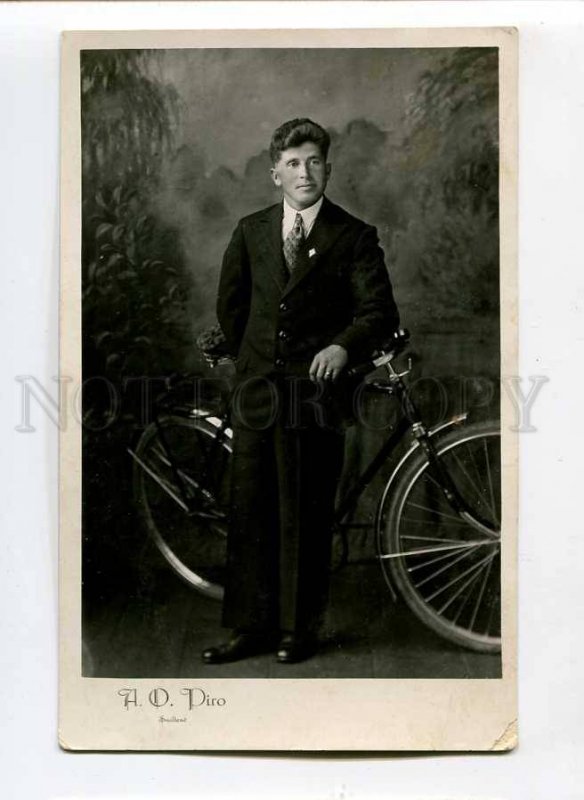 3078713 Bicycle champion autograph Vintage real photo PC