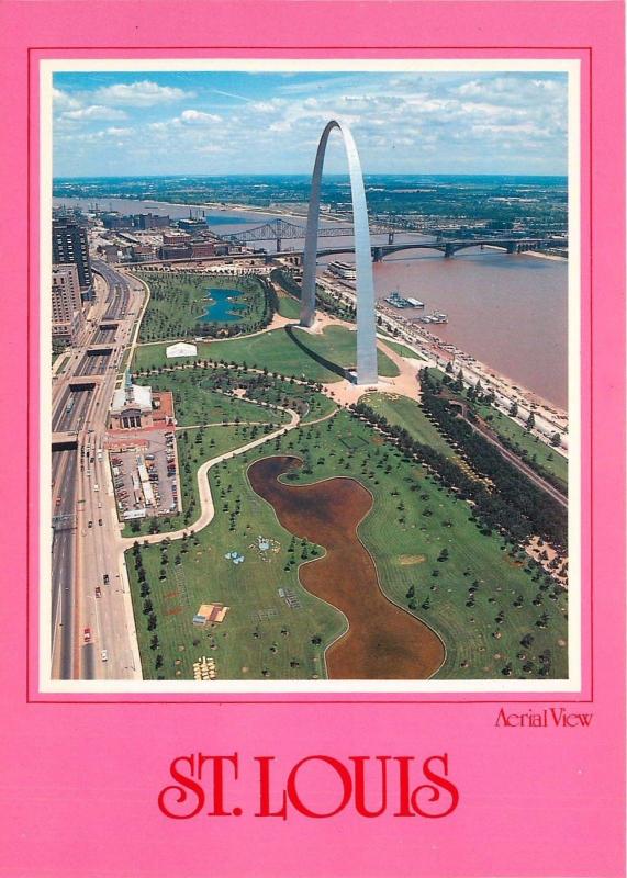 AERIAL VIEW GATEWAY ARCH CONCOURSE MISSISSIPPI RIVER ST LOUIS Mo. POSTCARD