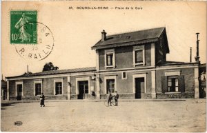 CPA Bourg la Reine Place de la Gare (1314738)