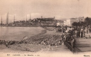 Vintage Postcard Les Mouettes Sur La Plage Bay Front Cannes France