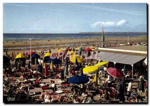 Postcard Modern Deauville Beach Fleurie Le Bar du Soleil and the beach