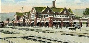 Postcard Early View of Santa Fe Railroad Station, Colorado Springs, CO.   Q6