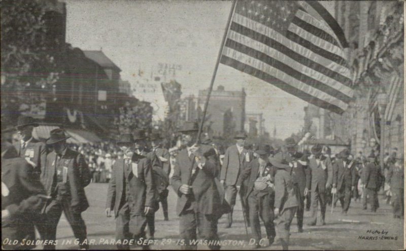 Washington DC Civil War Veterans GAR Parade 1915 Postcard