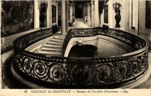 CPA Chantilly- Chateau, Rampe de l'escalier d'honneur FRANCE (1008706)