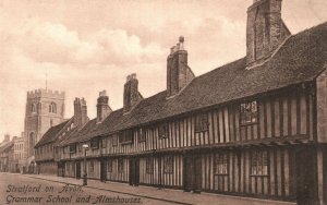 Vintage Postcard 1910's Grammar School & Almshouses Stratford London England UK