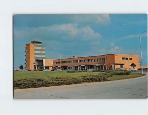 Postcard Exterior view of the terminal Building Municipal Airport Wichita KS USA