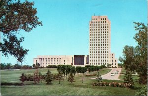 postcard Bismarck, North Dakota - State Capitol