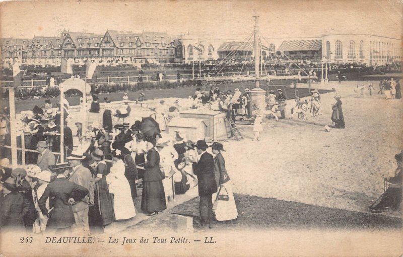 France Deauville Jeux des Tout Petits Beach Merry Go Round vintage postcard