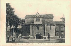 France - Poitiers Vienne Le Baptistere St Jean 02.26