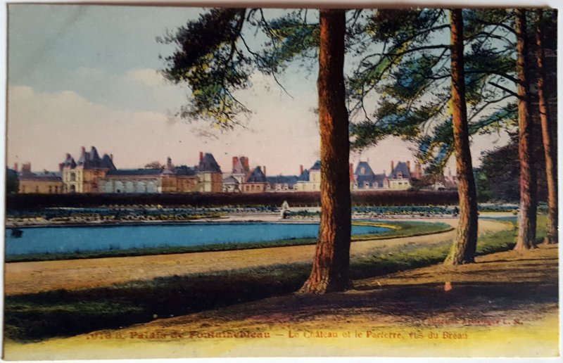 8 VINTAGE POSTCARDS PALAIS DE FONTAINEBLEAU. Collection Artistique LM. UNUSED!!!