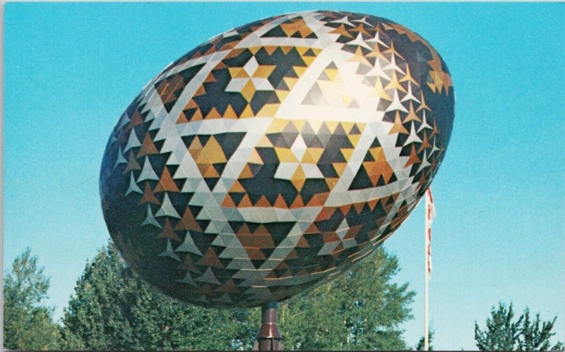 Vegreville Alberta World's Largest Easter Egg Pysanky Unused Postcard E77