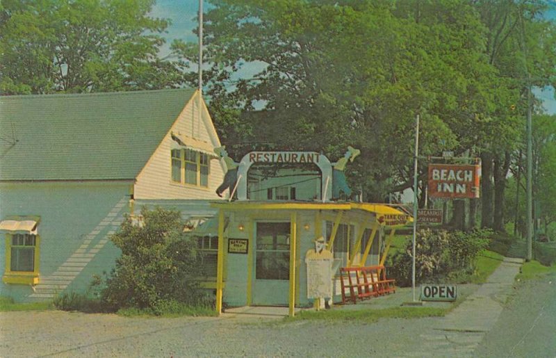 Lincolnville Beach The Beach Inn Vintage Postcard AA45054