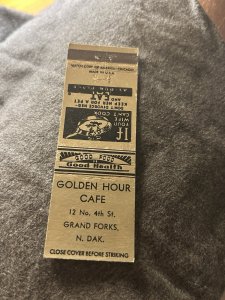 Matchbook Cover - GOLDEN HOUR CAFE Grand Forks, North Dakota MB101