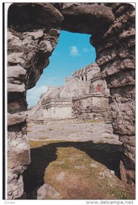 Southern Entrance to Tulum's Inner Citadel, Quintana Roo, Mexico, 40-60´s