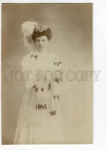 264985 RUSSIA PETERSBURG Rich Lady WHITE DRESS old REAL PHOTO