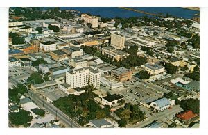 FL - Bradenton. Aerial, Hotel Dixie Grande & Park in Foreground