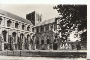 Hampshire Postcard - Winchester Cathedral - Real Photograph - Ref 19210A