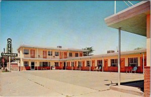 Casper, WY Wyoming  MOTEL TRAVELIER  Roadside~Hwy 20-26-87  ca1960's Postcard