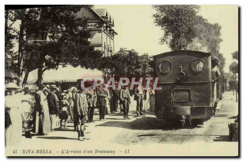 COPY Riva Bella L & # 39Arrivee d & # 39Un Tram Train