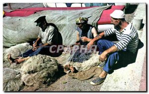 Modern Postcard The Mediterronee Fisherman mending the nets