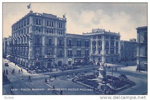 Bari , ITALY, 00-10s : Piazza Massari - Monumento Nicolo Piccinni