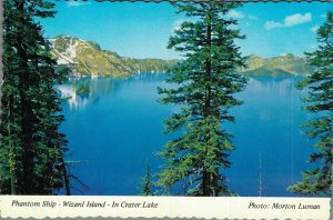 USA Phantom Ship Wizard Island In Crater Lake Oregon Vintage Postcard BS.06