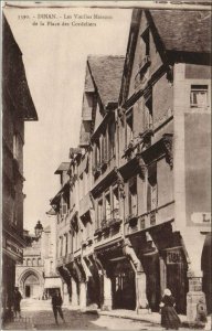CPA DINAN Les Vieilles Maisons de la Place des Cordeliers (1147032)