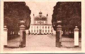 Denmark  Fredensborg Palace Vintage Postcard 09.12