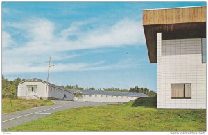 L'Accueil Notre-Dame et le Centre Culturel, ROBERVAL , Quebec , Canada, PU-1976