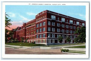 c1940 St. Joseph Mercy Hospital Exterior Building Road Sioux City Iowa Postcard