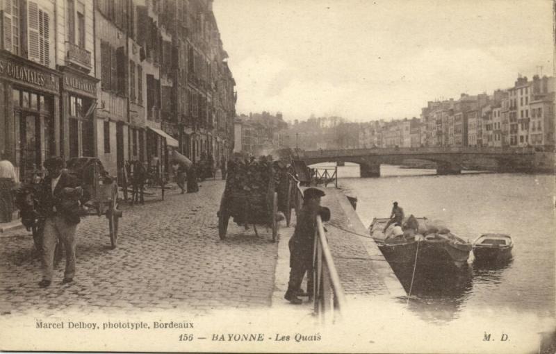 france, BAYONNE (64), Les Quais, Quay with Horse Carts (1910s)