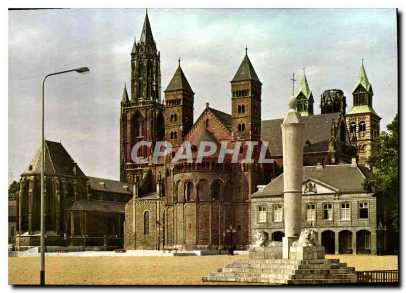 Postcard Modern Maastricht Veijthof puts Perroen