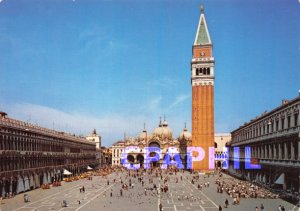 Postcard Modern VENEZIA Piazza San Marco