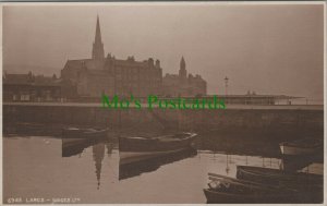 Scotland Postcard - View of Largs, Firth of Clyde, North Ayrshire    RS28685